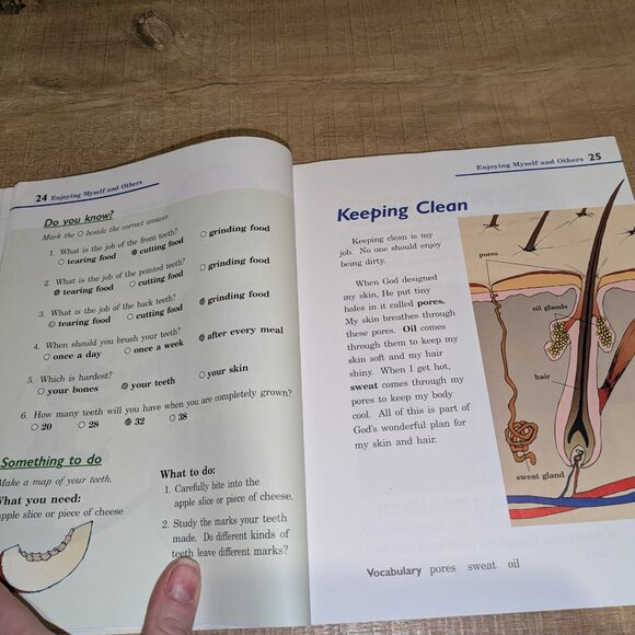 Abeka Grade 2 Science Textbook - Picture 3 of 5